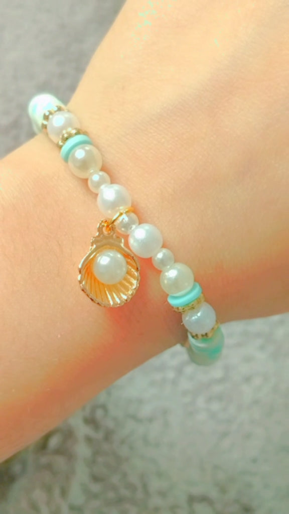 Sea green grace