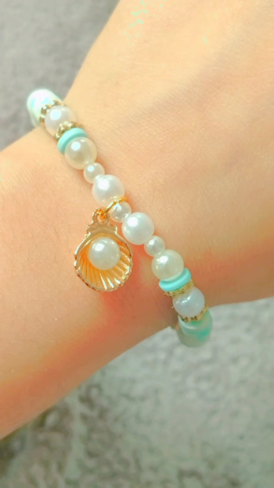 Sea green grace