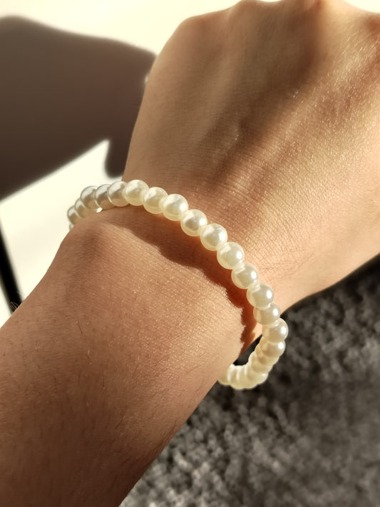 Pearl bracelet