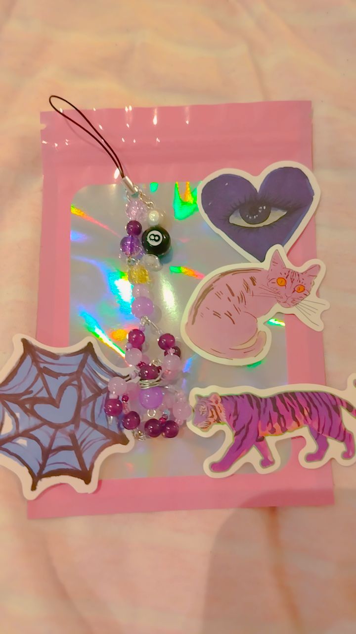 Spider phone charm